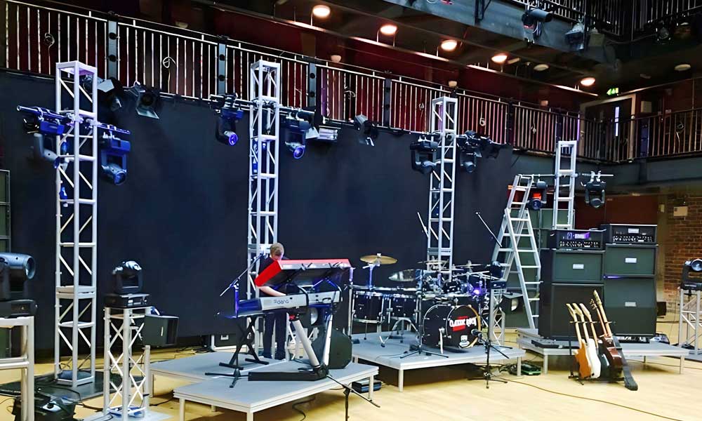 Cameo Stage Setup